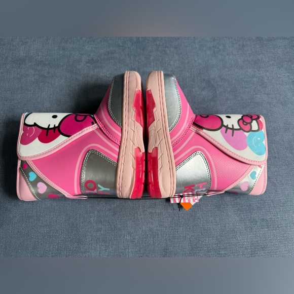 Hello Kitty Winter Snow Boots Toddler Girls SZ 9 Pink Velcro Closure Warm New - Picture 5 of 8